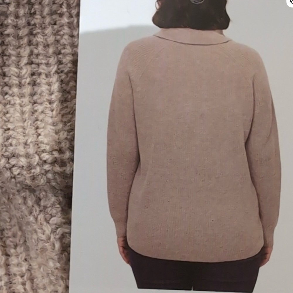 Tahari Women's beige Cowl Neck Sweater size S, NWT 55% Merino wool - Picture 2 of 3